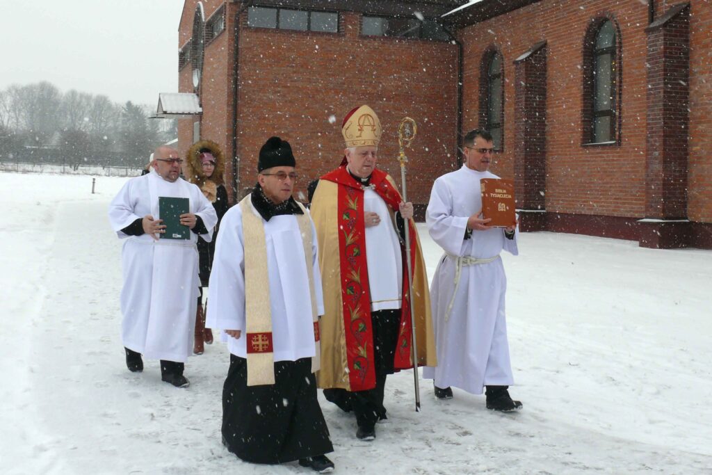 Otwarcie Bramy Miłosierdzia w parafii pw. Miłosierdzia Bożego w Kraśniku