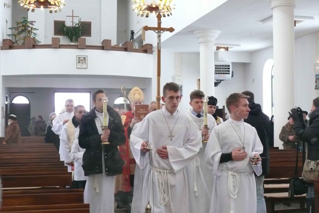 Otwarcie Bramy Miłosierdzia w parafii pw. Miłosierdzia Bożego w Kraśniku