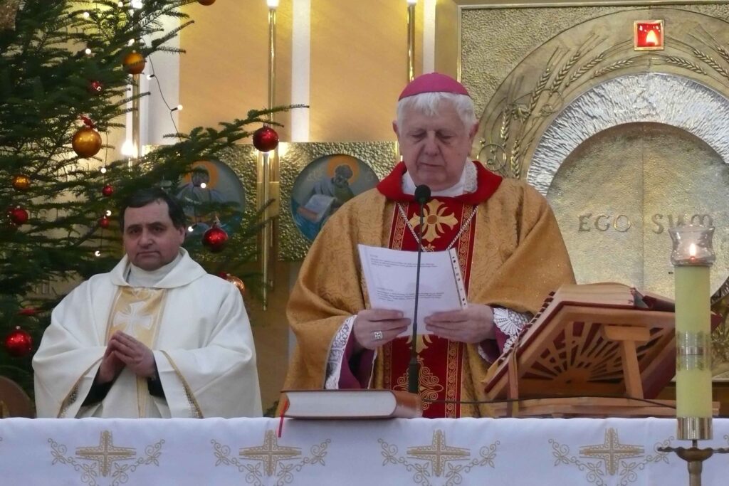 Otwarcie Bramy Miłosierdzia w parafii pw. Miłosierdzia Bożego w Kraśniku