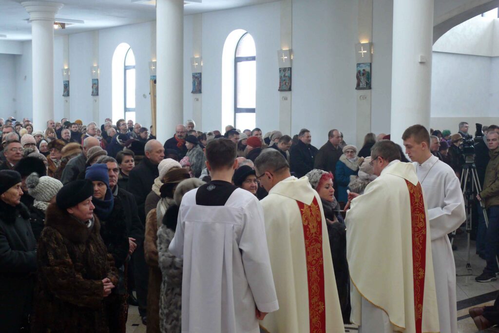 Otwarcie Bramy Miłosierdzia w parafii pw. Miłosierdzia Bożego w Kraśniku