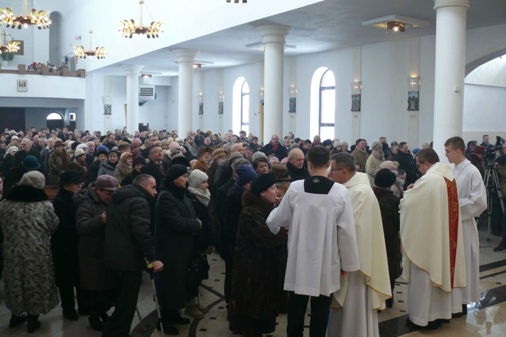 Otwarcie Bramy Miłosierdzia w parafii pw. Miłosierdzia Bożego w Kraśniku