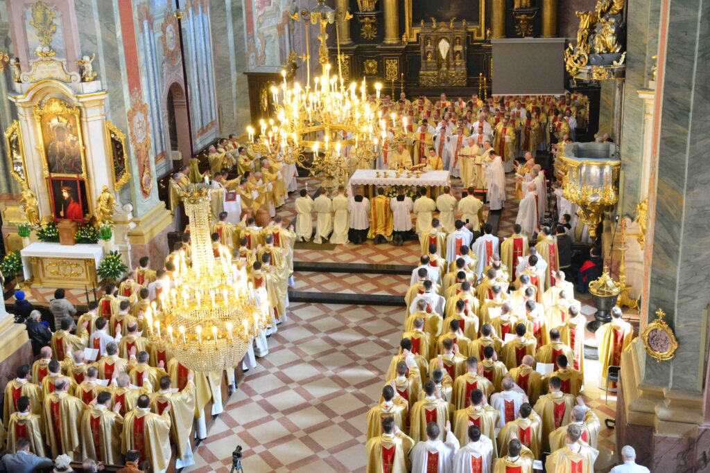 Msza Krzyżma i odnowienie przyrzeczeń kapłańskich w Archikatedrze Lubelskiej