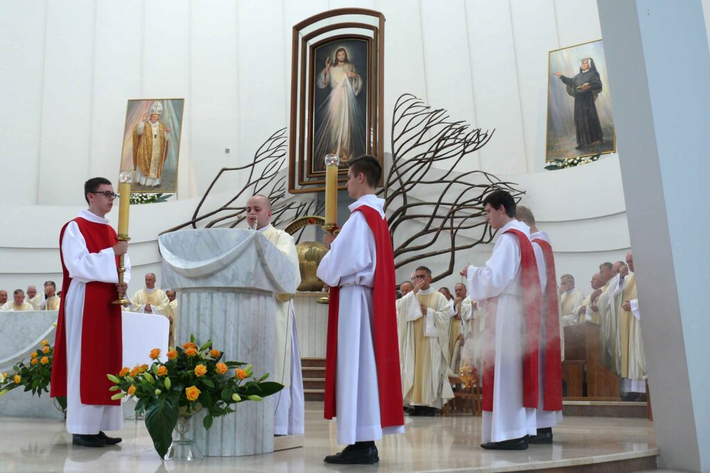 Zawierzenie archidiecezji lubelskiej Bożemu Miłosierdziu - Łagiewniki 2016
