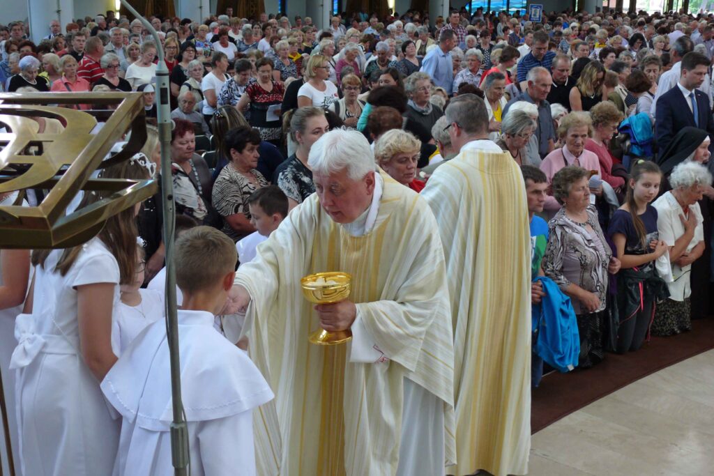 Zawierzenie archidiecezji lubelskiej Bożemu Miłosierdziu - Łagiewniki 2016