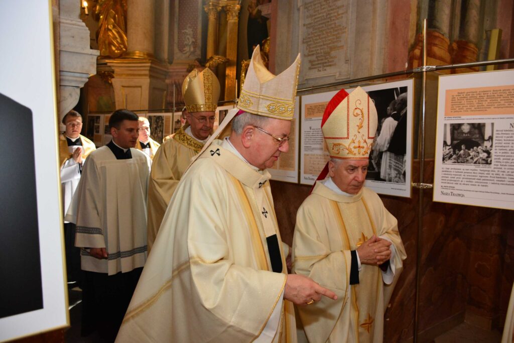 Uroczystości złotego jubileuszu biskupstwa abp. Bolesława Pylaka