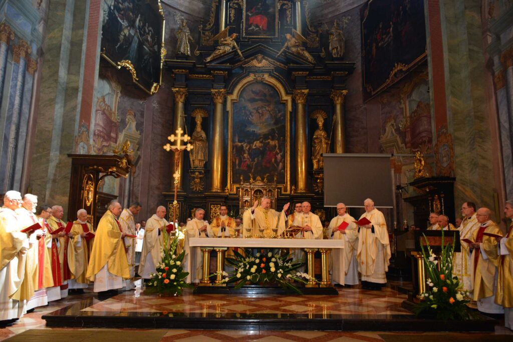 Uroczystości złotego jubileuszu biskupstwa abp. Bolesława Pylaka