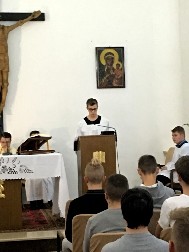 Rozpoczął się kurs dla ceremoniarzy i animatorów służby liturgicznej