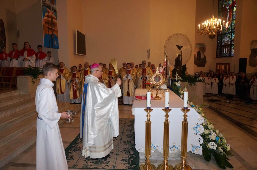 Diecezjalne obchody 100. rocznicy objawień fatimskich - relacja