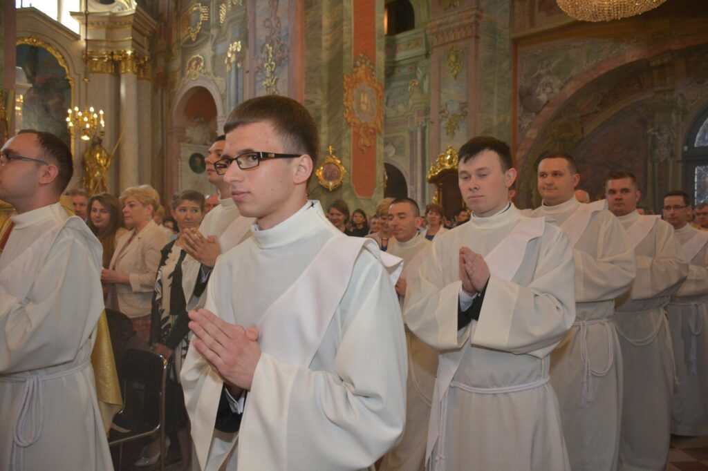 Dwunastu nowych kapłanów lubelskiej archidiecezji