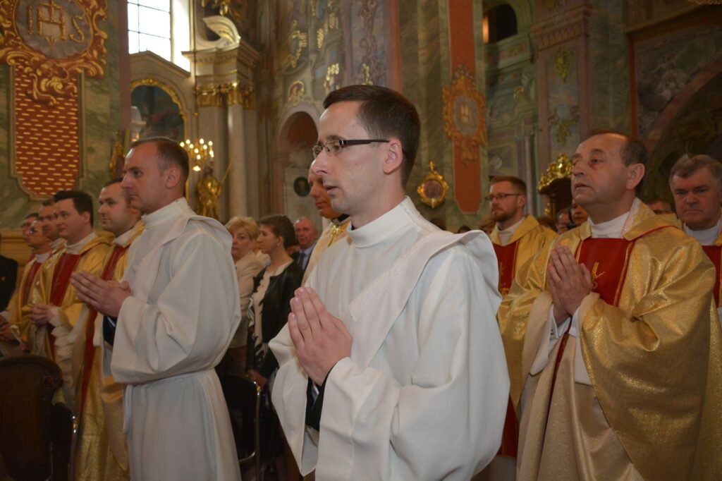 Dwunastu nowych kapłanów lubelskiej archidiecezji