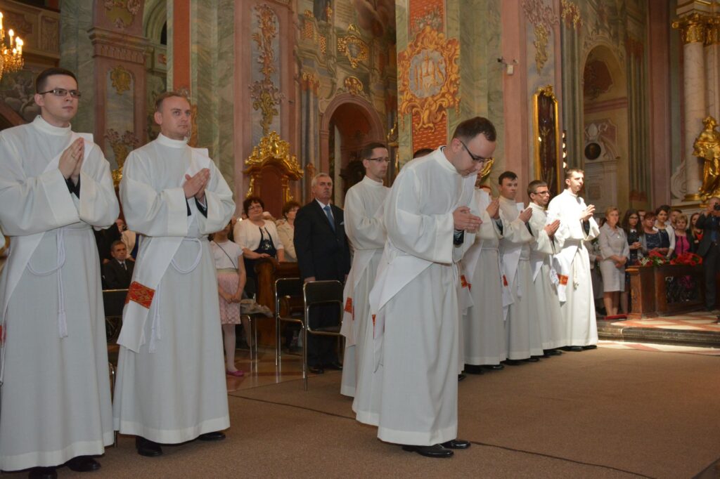 Dwunastu nowych kapłanów lubelskiej archidiecezji