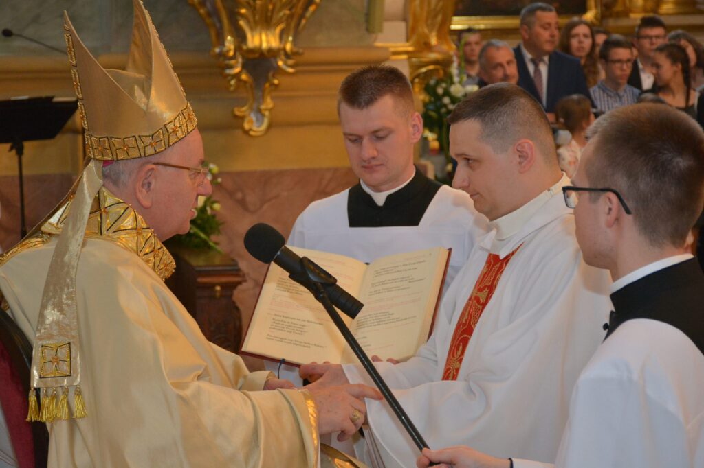Dwunastu nowych kapłanów lubelskiej archidiecezji