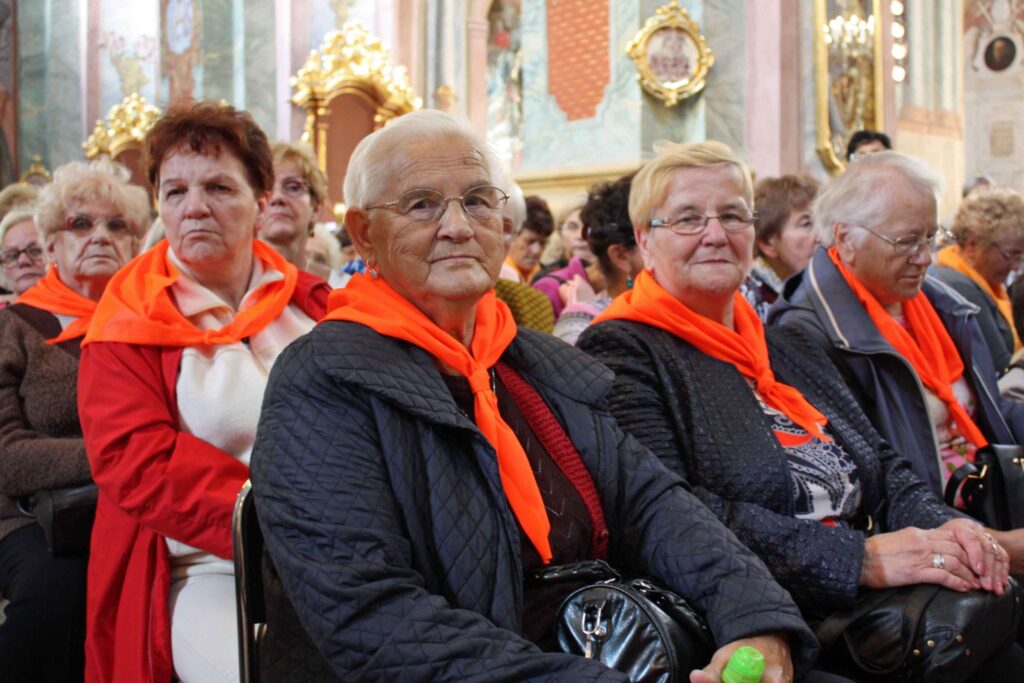 Niewidomi i słabowidzący pielgrzymi u MB Płaczącej - relacja