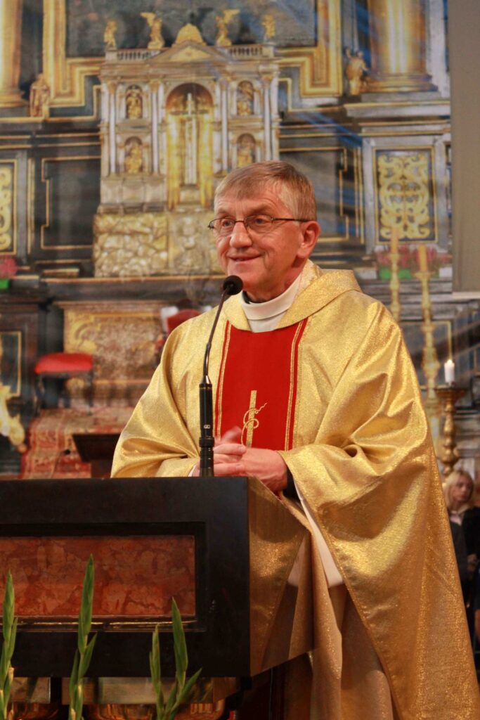 Niewidomi i słabowidzący pielgrzymi u MB Płaczącej - relacja