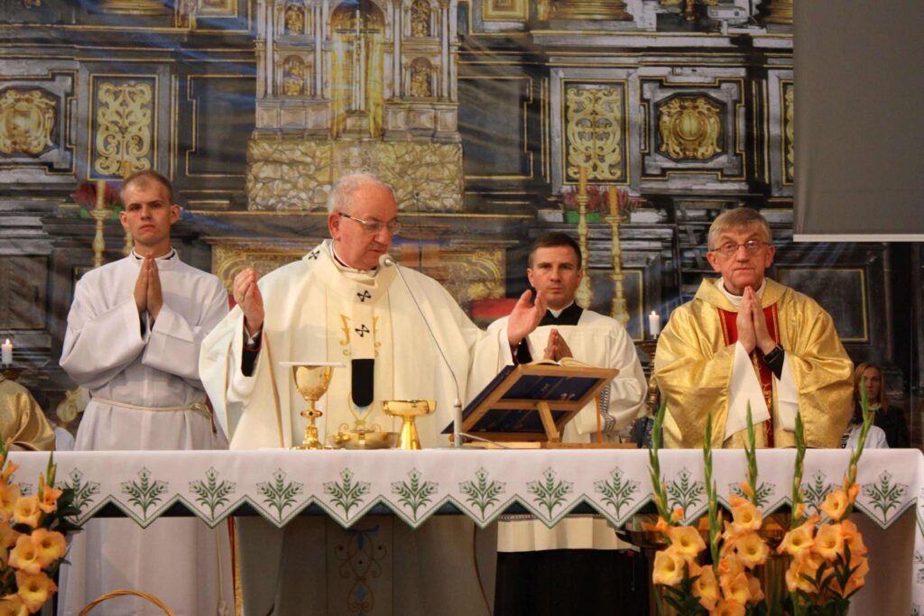 Niewidomi i słabowidzący pielgrzymi u MB Płaczącej - relacja