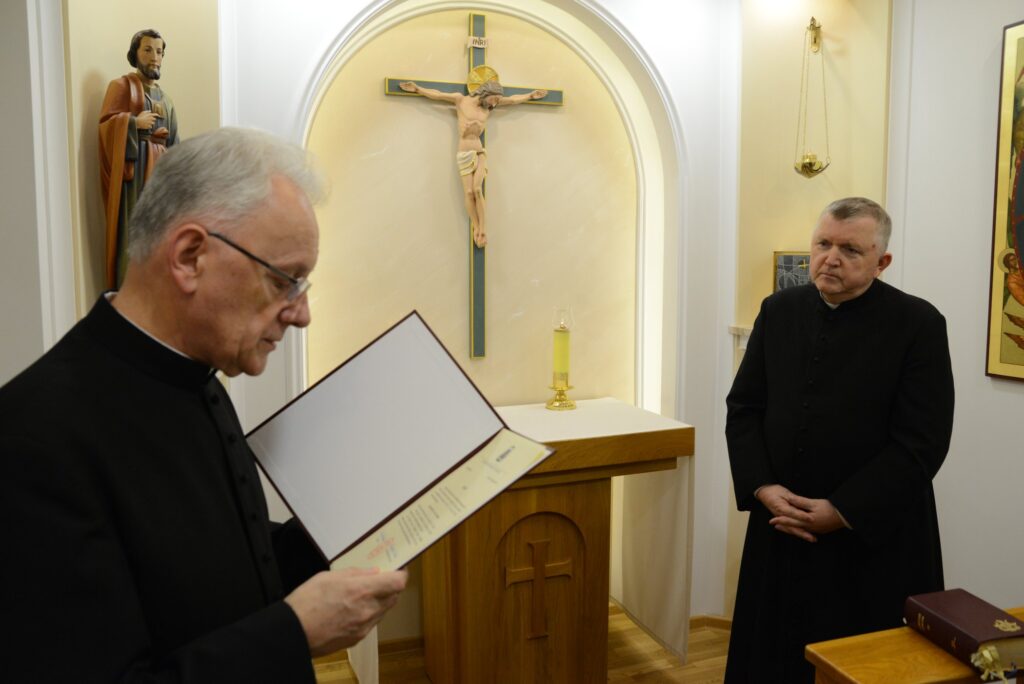 Miejsce kapłańskiej modlitwy i adoracji na plebanii Świętej Rodziny w Lublinie