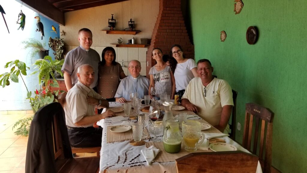 Abp Stanisław Budzik u misjonarzy w Brazylii