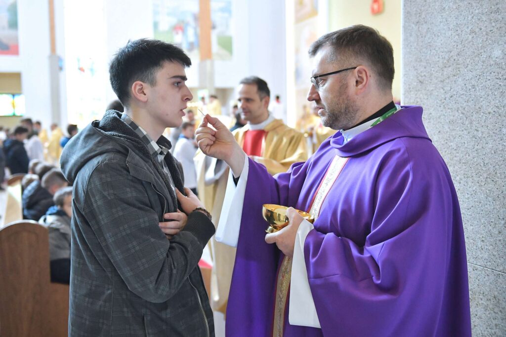 Mistrzowie Liturgicznej Służby Ołtarza w halowej piłce nożnej - Lublin 2019 [FOTO]