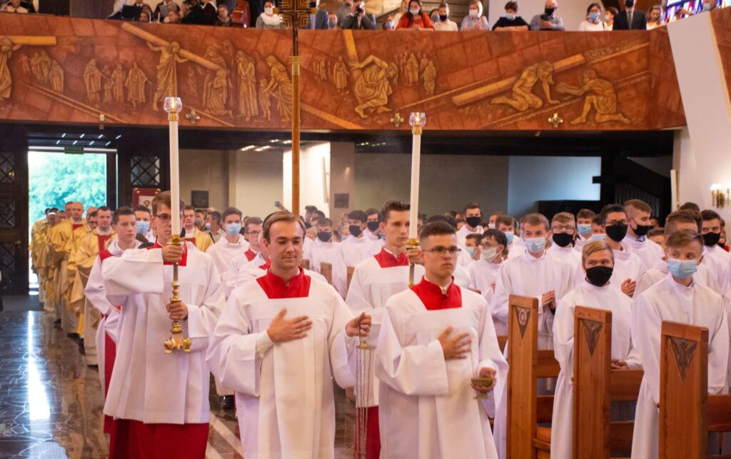 Błogosławieństwo nowych lektorów z archidiecezji u św. Józefa w Lublinie